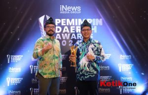Mantul! Dinilai Kepala Daerah Kolaboratif, Bupati Dadang Supriatna Raih Penghargaan Pemimpin Daerah Awards 2024
