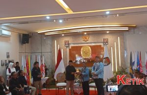 Dihari Kedua KPU – KBB Terima Pendaftaran Pertama Pasangan DILAN di Pilkada – KBB