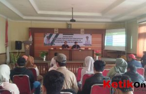 Camat Kutawaringin Berharap Dalam Sosialisasi PPSPM Pemdes Harus Bisa Memberikan Pelayanan Terbaik