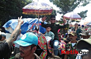 Dalam Rangka Syukuran Menjadi Anggota DPRD H. Krisna Alamsah Adakan Seni Budaya Wayang