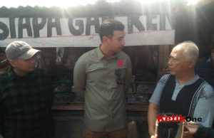 H. Krisna Alamsah Dampingi Paslon No 2 Ali Syakieb Berkunjung Ke Pasar Junti