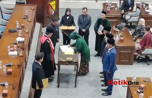 Hj.Renie Rahayu Fauzi Dikukuhkan Jadi Ketua DPRD Kabupaten Bandung