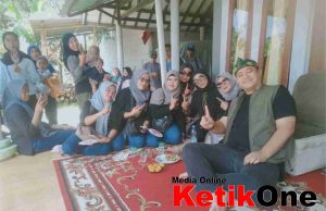 Kunjungan Gilang Dirga di Dapil 5, Disambut Warga dengan Gembira