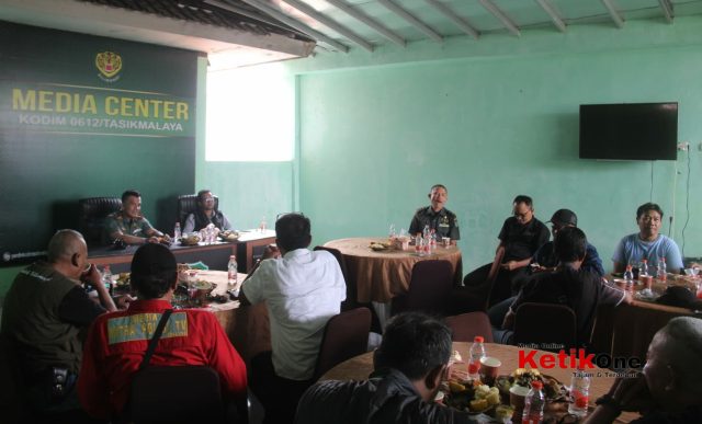 Picsart_24-10-15_15-09-30-388