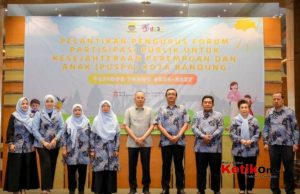 Pj Wali Kota Bandung Lantik Pengurus Forum Puspa Kota Bandung