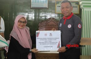 Hari Bakti IDI ke-116, Berikan Bantuan Untuk Santri,Dr Farid: IDI Jadi Pelopor Terdepan