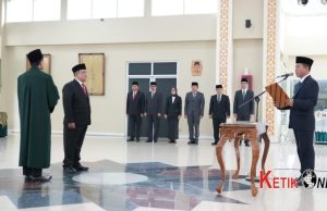 Enjang Wahyudin Jabat Kadisdik Baru, Ini Pesan Bupati Dadang Supriatna