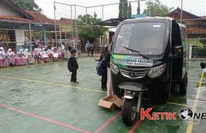 Bupati Bandung Berikan BPJS Ketenagakerjaan dan Honorarium bagi Para Operator Motor Baca di Setiap Kecamatan