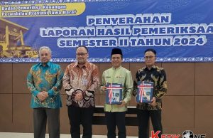 BPK Jabar Serahkan LHP Kinerja dan Kepatuhan Pajak Pemkab Bandung