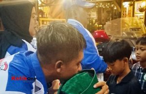 PO Bus Pariwisata Suryaputra Santuni Ratusan Anak Yatim Di Milad Ke-5 ASPPERWI