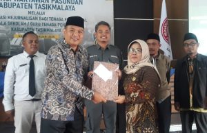 Bersinergi Dengan Para Guru Sekolah, Ketua AWP Deni Nugraha Gelar Pengenalan Kode Etik Jurnalistik