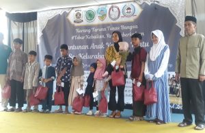 Katar Tunas Bangsa Sukahurip Bagikan Santunan Anak Yatim