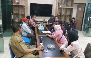 Kecewa Dengan Sikap Pemkot, Datang Untuk Ketemu Walikota Malah Dengan Camat