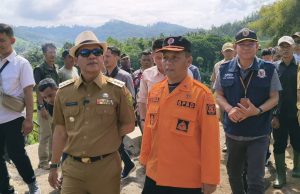 BPBD Libatkan PVMBG Untuk Lakukan Kajian di Lokasi Bencana Longsor Nagreg: Warga Diimbau Menjauh dari Lokasi