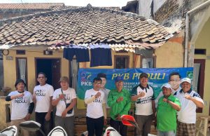 Dalam Rangka Harlah PKB Ke-27 PAC Dan Ranting Margaasih Laksanakan Bedah Rumah
