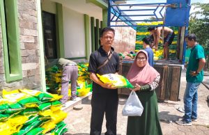 Pemkab Bandung Gelar Gerakan Pangan Murah: Distribusikan 1138 Ton Beras ke 31 Kecamatan