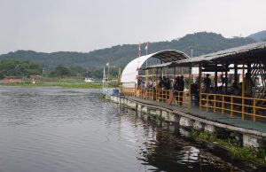 Wisata Kuliner Saung Apung Napak Sancang Jadi Favorit Bagi Warga Jabar