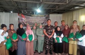 Dandim 0624/Kab.Bandung Lakukan Kunjungan Kerja Di Koramil 2411/Soreang Sekaligus Berikan Bantuan Pada Masyarakat