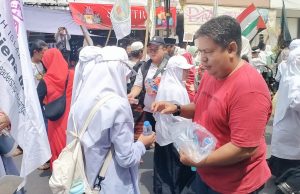 Air untuk Santri, Aksi Kemanusiaan Kepler Sianturi di Hari Santri