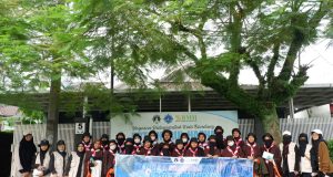 Momen Hari Santri PPTQ Nurul Hasna Kota Bandung Binaan BMH Adakan Islamic Fun Camp