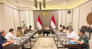 Presiden Prabowo Pimpin Rapat Khusus di Halim Sebelum Bertolak ke Australia