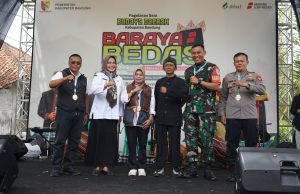 Pagelaran Seni Budaya Baraya Bedas Sekaligus Warnai Hari Jadi Ke – 41 Desa Mekar Maju