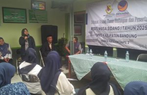 Pada Reses Kedua Di Cicukang Anggota DPRD Kabupaten Bandung, Hj. Aas Tampung Aspirasi