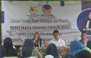 Hj Aas Aisyah Blusukan Saat Reses, Tampung Aspirasi Harapan dari Warga Mekarrahayu