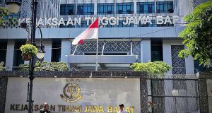 Tercium Aroma Suap di PUPR Kota Tasikmalaya, Warga Geruduk Kejati Jabar!