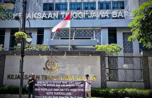 Tercium Aroma Suap di PUPR Kota Tasikmalaya, Warga Geruduk Kejati Jabar!