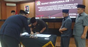Paripurna ke-7 Bersejarah: Raperda APBD 2026 Resmi Disetujui Dewan dan Wali Kota
