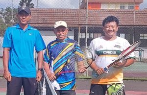 Semarak HUT KORPRI, Guru SMPN 8 Kota Tasikmalaya Ukir Prestasi di Cabang Tenis dan Tenis Meja