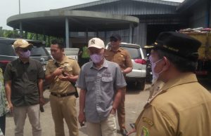 Ketua Komisi C DPRD bersama Para Anggota Lainnya Kunjungi TPST Oxbow Desa Mekarrahayu