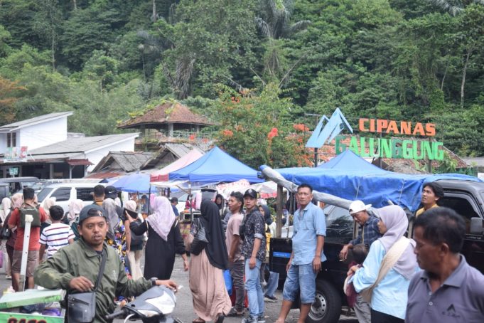 Libur Tahun Baru, Cipanas Galunggung Jadi Magnet Wisata Jawa Barat