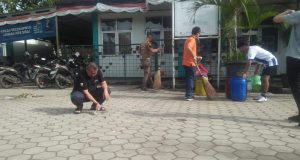 Untuk Ciptakan Lingkungan Yang Bersih Camat Berserta Staf Margaasih Lakukan Jumsih