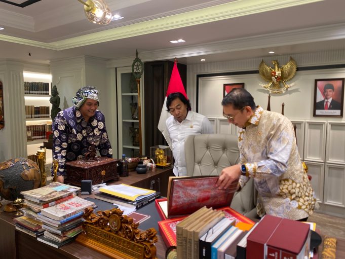 Ikhtiar di Tengah Efisiensi, Diky Candra dan Komeng Sambangi Kemenbud hingga Wamenpora