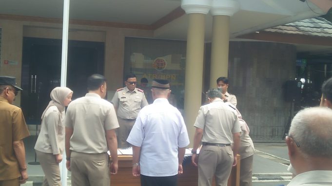 Kakan ATR/BPN Kabupaten Bandung Melantik dan Sumpah/Janji Panitia Ajudikasi dan Satgas PTSL