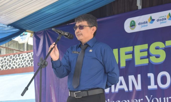 Kepsek SMAN 10, Asep: Jangan Ada Titik dalam Semangat, Edufest Jadi Penyemangat Siswa