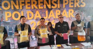 Modus Ubah Produk Kadaluarsa Raup Keuntungan 380 juta, Di Bongkar Polisi