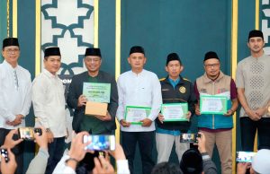 Bukti Kehadiran Pemerintah, Bupati Kang DS Serahkan Bantuan CPPD Kepada 28.370 Keluarga