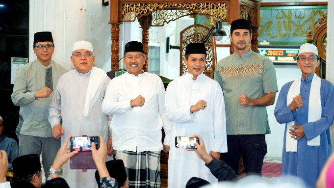 Kang DS Safari Ramadan di Pesantren Darul Ma’arif, Paparkan Program Ketenagakerjaan dan Serap Aspirasi Warga