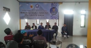Legislator H. Tedi Supriadi S. Pd.I., M. Si, Dalam Reses Ke Tiga Tampung Warga Desa Dayeuhkolot Dan Citeurup