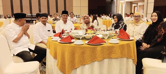 Kebersamaan Penuh Kehangatan, Wawalkot Tasik Hadiri Buka Bersama Buana Kassiti Group