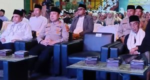 Diky Candra Hadiri Haul KH Bustomi, Momentum Perkuat Ukhuwah di Ponpes Bahrul Ulum
