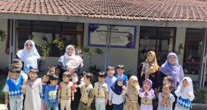 Luar Biasa Pendidikan Sejak Dini, Kunjungan Sosial Anak-Anak KB-TK PCI KIDS ke Yayasan Bhakti Pertiwi