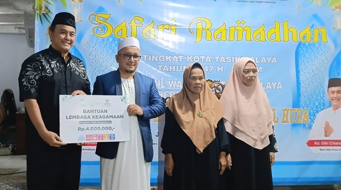 Di Hadapan Santri, Diky Candra Akui Kekurangan dan Minta Dukungan untuk Bangun Kota Tasik