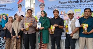 Tekan Inflasi Ramadan, TPID Kota Tasikmalaya Hadirkan Pasar Murah untuk Warga