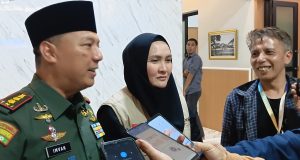 TNI, Musisi dan Hi Look, Anak Yatim Rasakan Kebahagiaan Ramadhan di Kodim 0612/Tasikmalaya