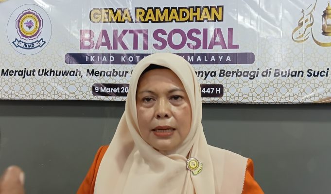 Peduli Pekerja di Lingkungan DPRD, IKIAD Kota Tasikmalaya Salurkan Bantuan Sosial