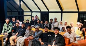 Di Momen Idul Fitri, Karang Taruna 07 Sampaikan Minal Aidzin Walfaizin